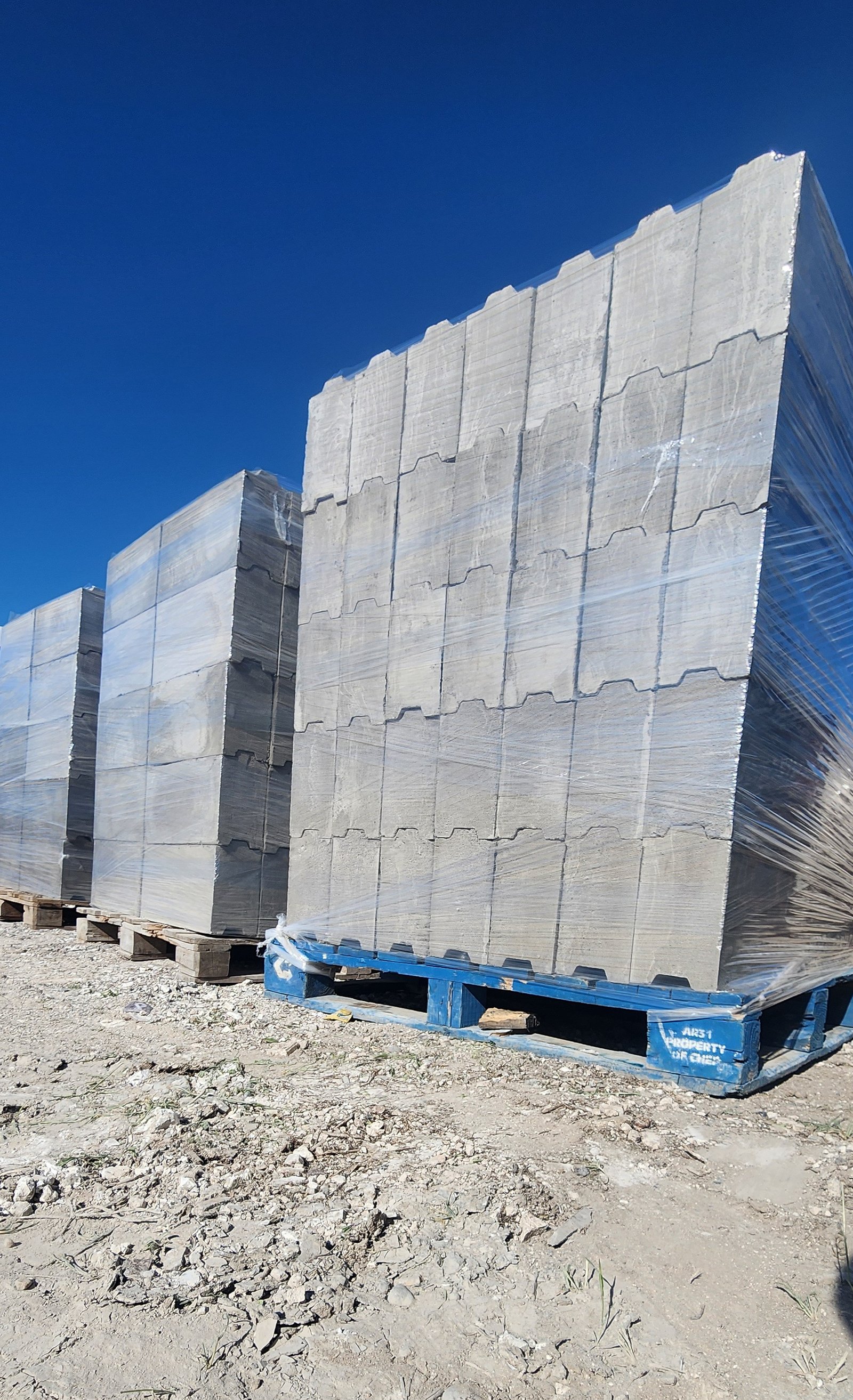 Acopio de pallets en depósito